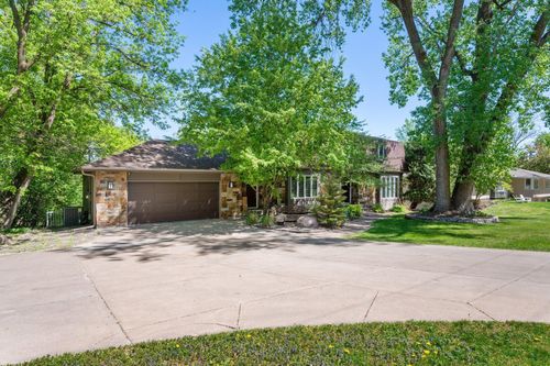 6328 Interlachen Blvd, Edina, MN, 55436-1139 | Card Image
