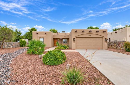 2284 Calais Ave, Las Cruces, NM, 88011-5264 | Card Image