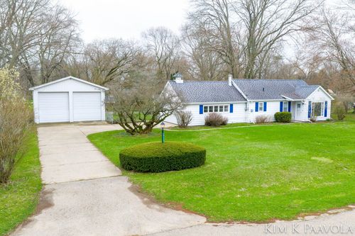 916 James St, Plainwell, MI, 49080-1816 | Card Image