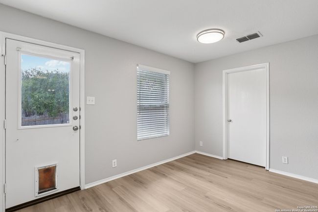 109 Creek Run, House other with 3 bedrooms, 2 bathrooms and null parking in Cibolo TX | Image 15