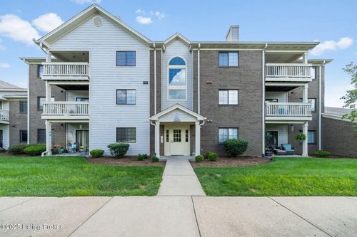 310-3501 Lennox View Ct, Louisville, KY, 40299-7312 | Card Image