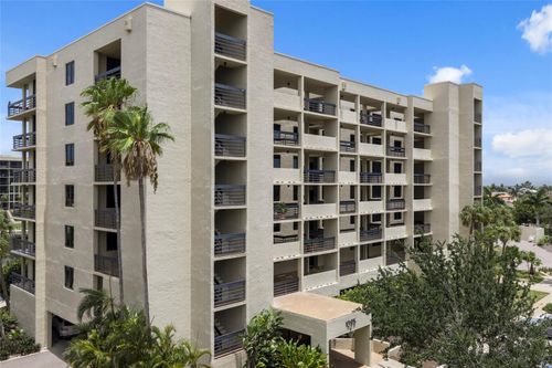 303-1095 Gulf Of Mexico Dr, Longboat Key, FL, 34228-3639 | Card Image