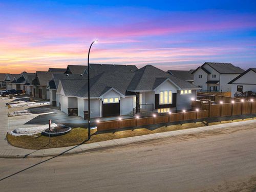 6203 19 St, Lloydminster, AB, T9V3R9 | Card Image