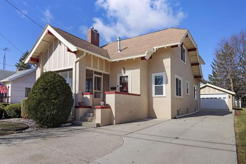 125 Kendall St, Burlington, WI, 53105-1807 | Card Image