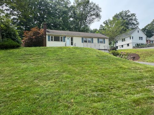 30 Fairview Dr, Farmington, CT, 06032-2517 | Card Image