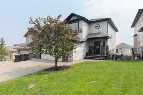 109 Pintail Pl, Fort Mcmurray, AB, T9K0R1 | Card Image