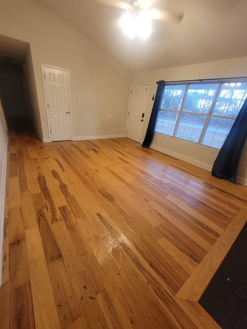 130 Maple Tree Ln, cowpens, SC, 29330-9020 | Card Image