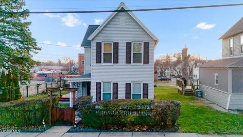 117 James St, Scotia, NY, 12302-2216 | Card Image