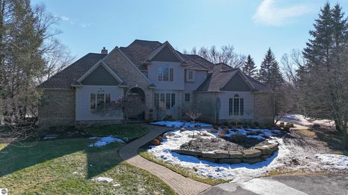 956 E Remus Rd, Mt. Pleasant, MI, 48858-9073 | Card Image