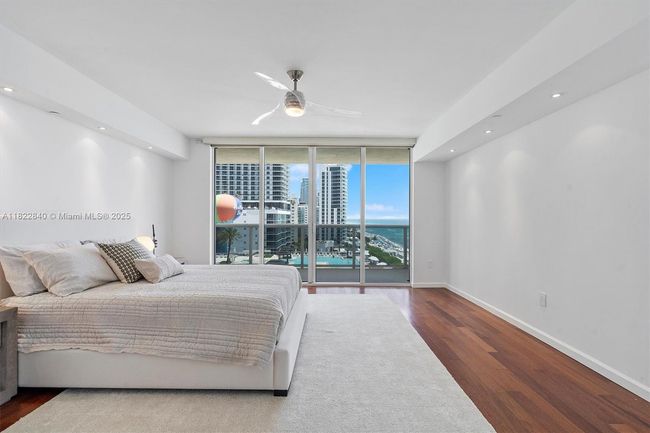 APT-1101 - 1830 S Ocean Dr, Condo with 3 bedrooms, 3 bathrooms and null parking in Hallandale Beach FL | Image 35