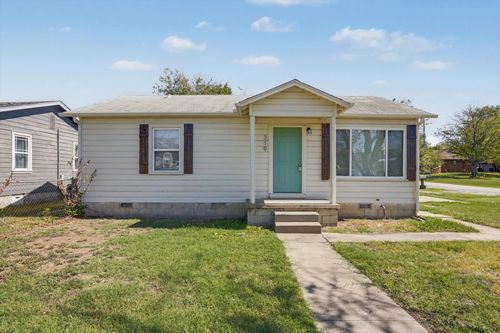 319 S Main St, Owasso, OK, 74055-3422 | Card Image