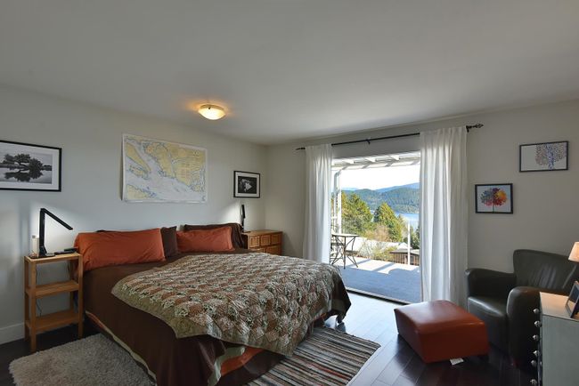 644 Gibsons Way, House other with 4 bedrooms, 4 bathrooms and null parking in Gibsons BC | Image 15