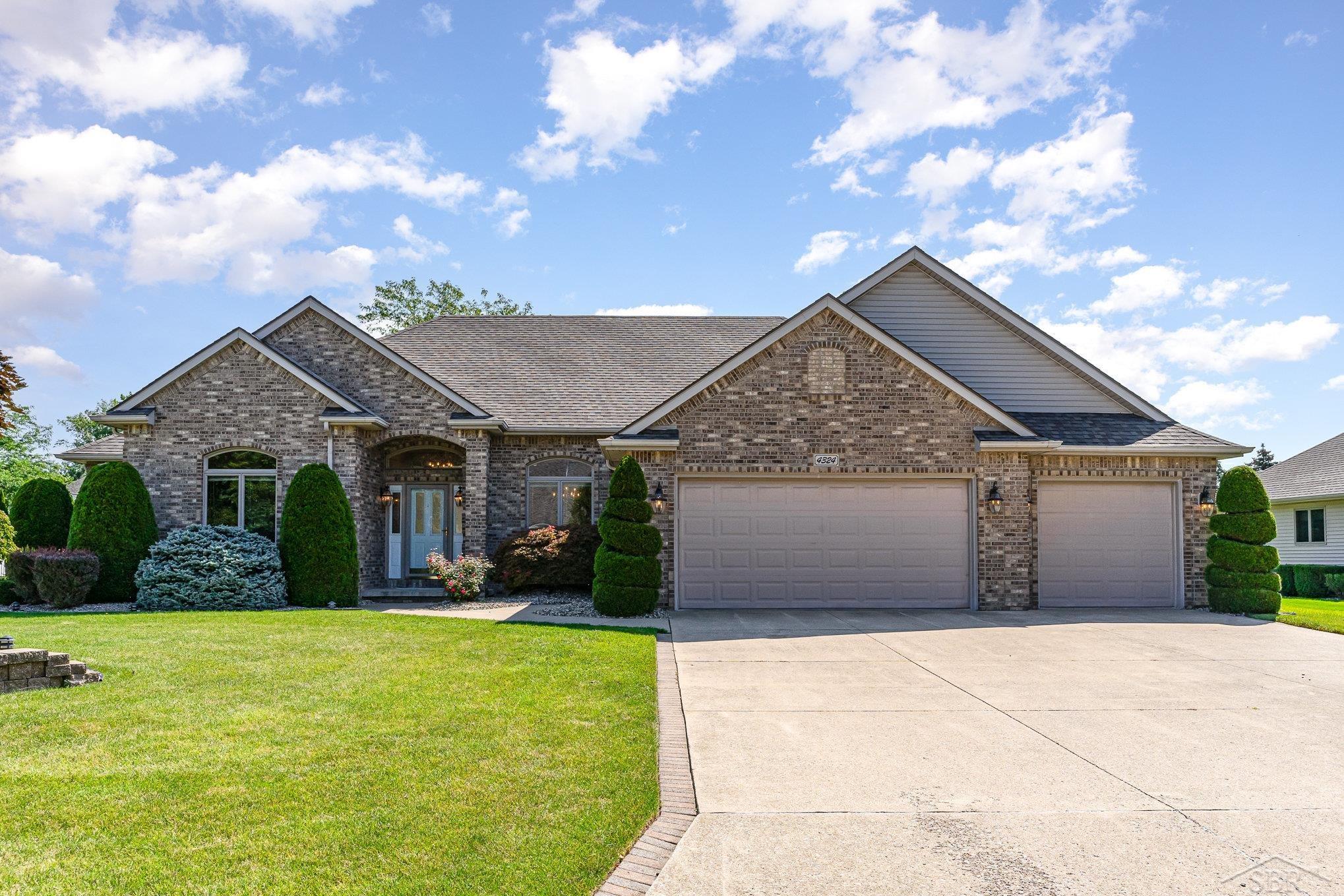 Brookstone Dr, Saginaw, MI 48603