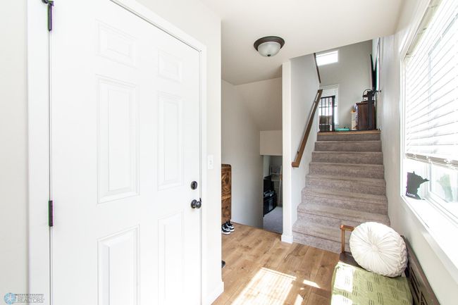 Entry | Image 5