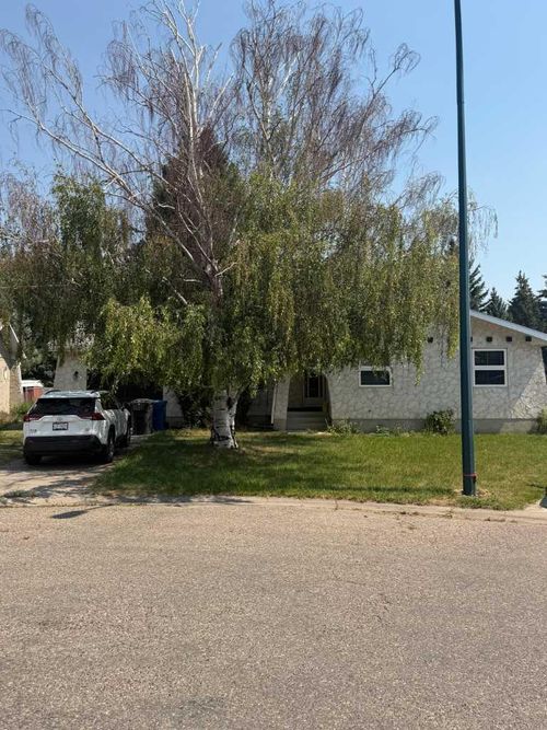 1317 Huron Pl S, Lethbridge, AB, T1K3L1 | Card Image