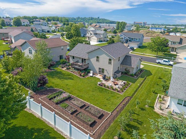 301 Melissa Lane, Home with 3 bedrooms, 3 bathrooms and null parking in Cottage Grove WI | Image 4