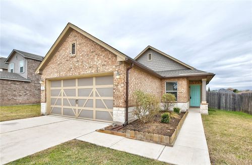 261 New Bridge Dr, Kyle, TX, 78640-5647 | Card Image