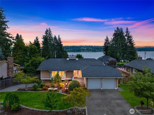 2500 171st Ave Se, Bellevue, WA, 98008-5525 | Card Image