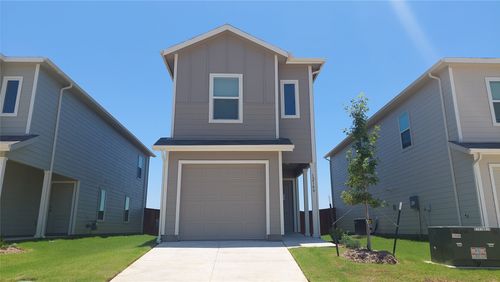 12140 Morgan Dr, Providence Village, TX, 76227-6162 | Card Image