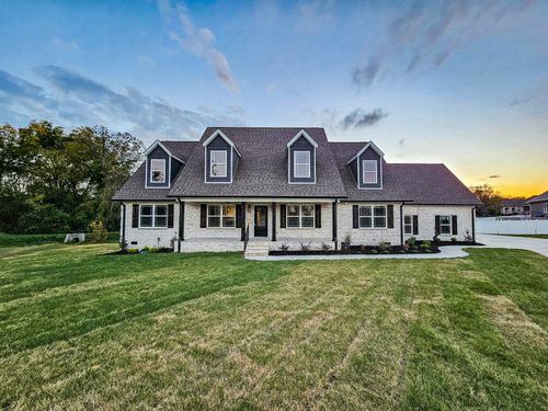 607 Apple Blossom Trl, Shelbyville, TN, 37160-8313 | Card Image