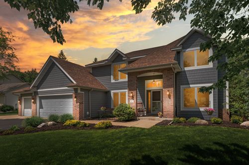 161 Dunbar Way, Mahtomedi, MN, 55115-2813 | Card Image