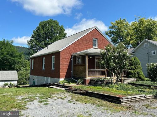 955 Halfmoon St, BELLEFONTE, PA, 16823-2707 | Card Image