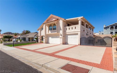 2256 River City Drive, Laughlin, NV, 89029 | Card Image