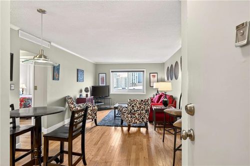 unit-1106-2285 Peachtree Rd Ne, ATLANTA, GA, 30309-1119 | Card Image