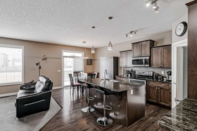 161 Rainbow Falls Heath, Home with 3 bedrooms, 2 bathrooms and 6 parking in Chestermere AB | Image 6