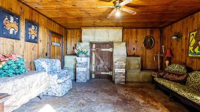20119 Us Highway 52, House other with 3 bedrooms, 1 bathrooms and null parking in Laurel IN | Image 12