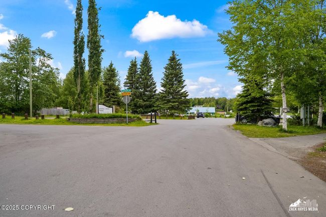 Walk to Jewel Lake Park | Image 61