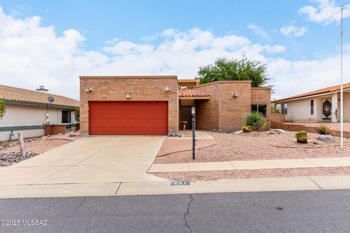 731 W Rio Moctezuma, Green Valley, AZ, 85614-3943 | Card Image