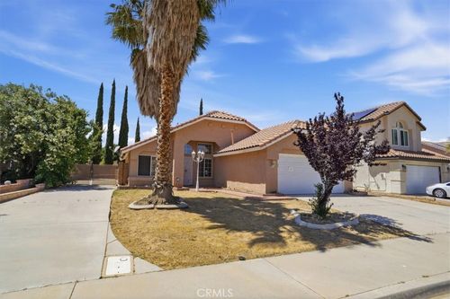 39925 Milan Dr, Palmdale, CA, 93551-4804 | Card Image
