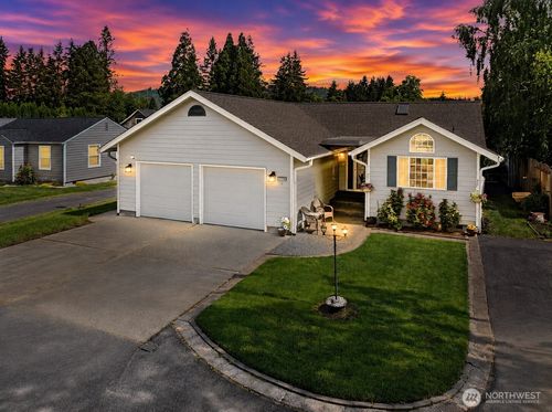3206 Olympia Way, Longview, WA, 98632 | Card Image