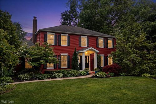 31477 Roberta Dr, Bay Village, OH, 44140-1565 | Card Image