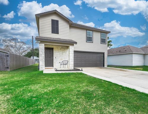 2015 Avenue H, Danbury, TX, 77534-8505 | Card Image
