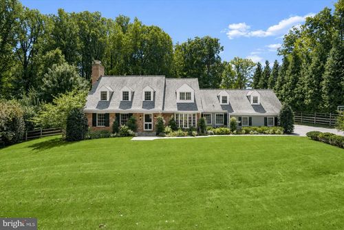 9019 Burdette Rd, BETHESDA, MD, 20817-2113 | Card Image