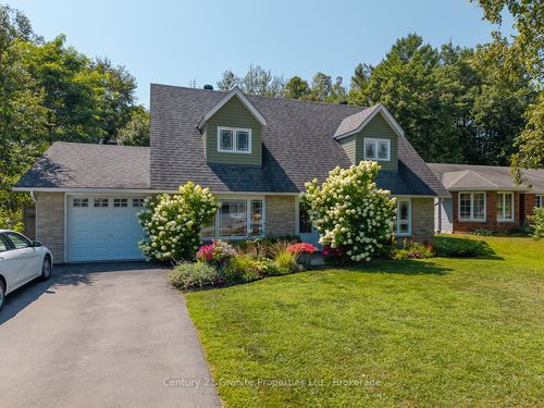 7 Tudhope St, Parry Sound, ON, P2A2H9 | Card Image