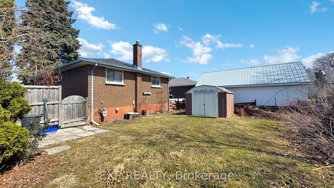 769 Olive Ave, House other with 4 bedrooms, 1 bathrooms and 4 parking in Oshawa ON | Image 35