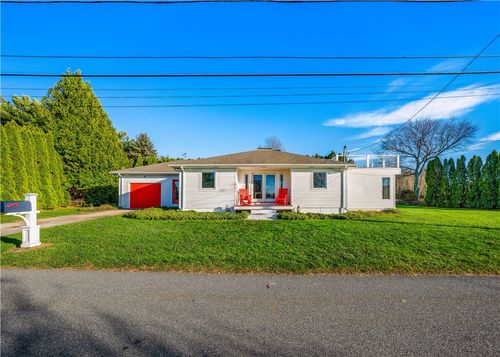 121 Driftwood Dr, Tiverton, RI, 02878-4801 | Card Image