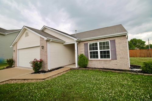10153 Archstone Cv, New Haven, IN, 46774-2290 | Card Image