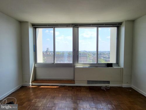 apt-913-604 S Washington Sq, PHILADELPHIA, PA, 19106-4154 | Card Image