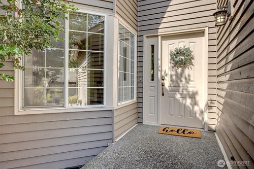 11512 Ne 115th Ct, Kirkland, WA, 98033-4555 | Card Image