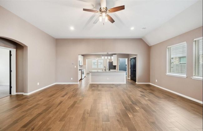 5715 Oakhurst Trl, House other with 4 bedrooms, 2 bathrooms and 2 parking in Pasadena TX | Image 9
