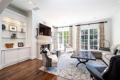 3362 Blackburn St, Dallas, TX, 75204-1531 | Card Image