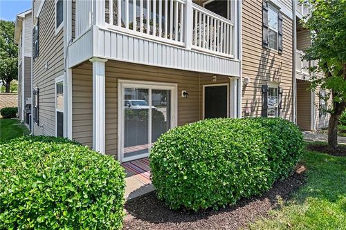 1a-5500 Ne 80th Ter, Kansas City, MO, 64119-7823 | Card Image