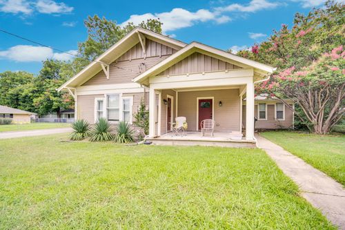 208 W Denton St, Ennis, TX, 75119-3122 | Card Image