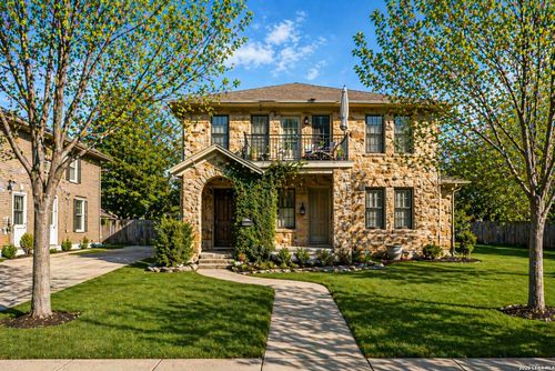 1037 W Magnolia Ave, San Antonio, TX, 78201-5643 | Card Image