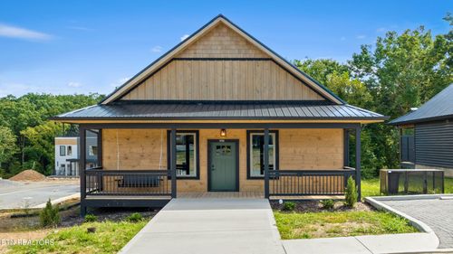 2928 Tipi Way, Pigeon Forge, TN, 37863 | Card Image