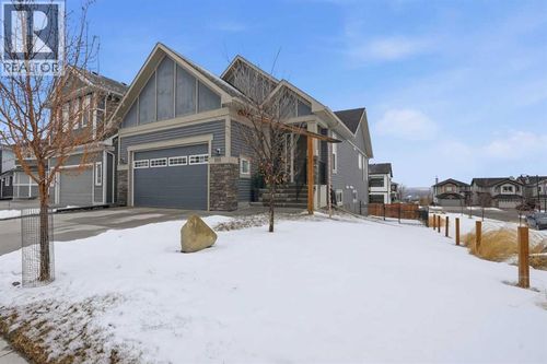 111 Crestridge View Sw, Calgary, AB, T3B1G8 | Card Image